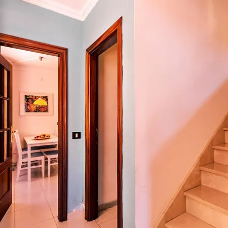 Casa Vacacional Golfin بيت للعطل أرونا