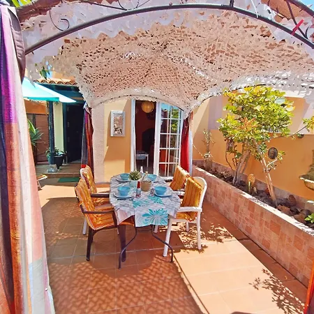 Casa Vacacional Golfin بيت للعطل أرونا