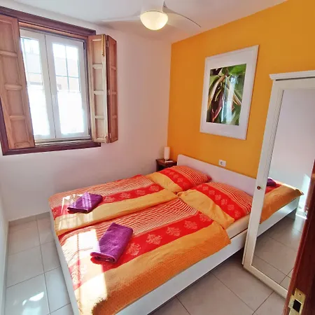 Casa Vacacional Golfin * أرونا