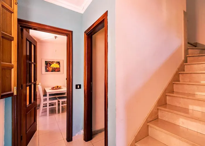 Casa Vacacional Golfin Дом отдыха Арона